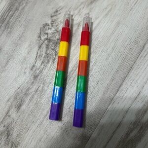 Rainbow Stackable color crayons - Multicolor